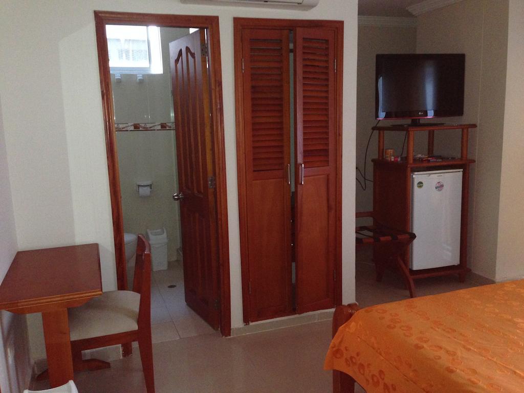 Hotel San Francisco De Asis Santa Marta  Room photo